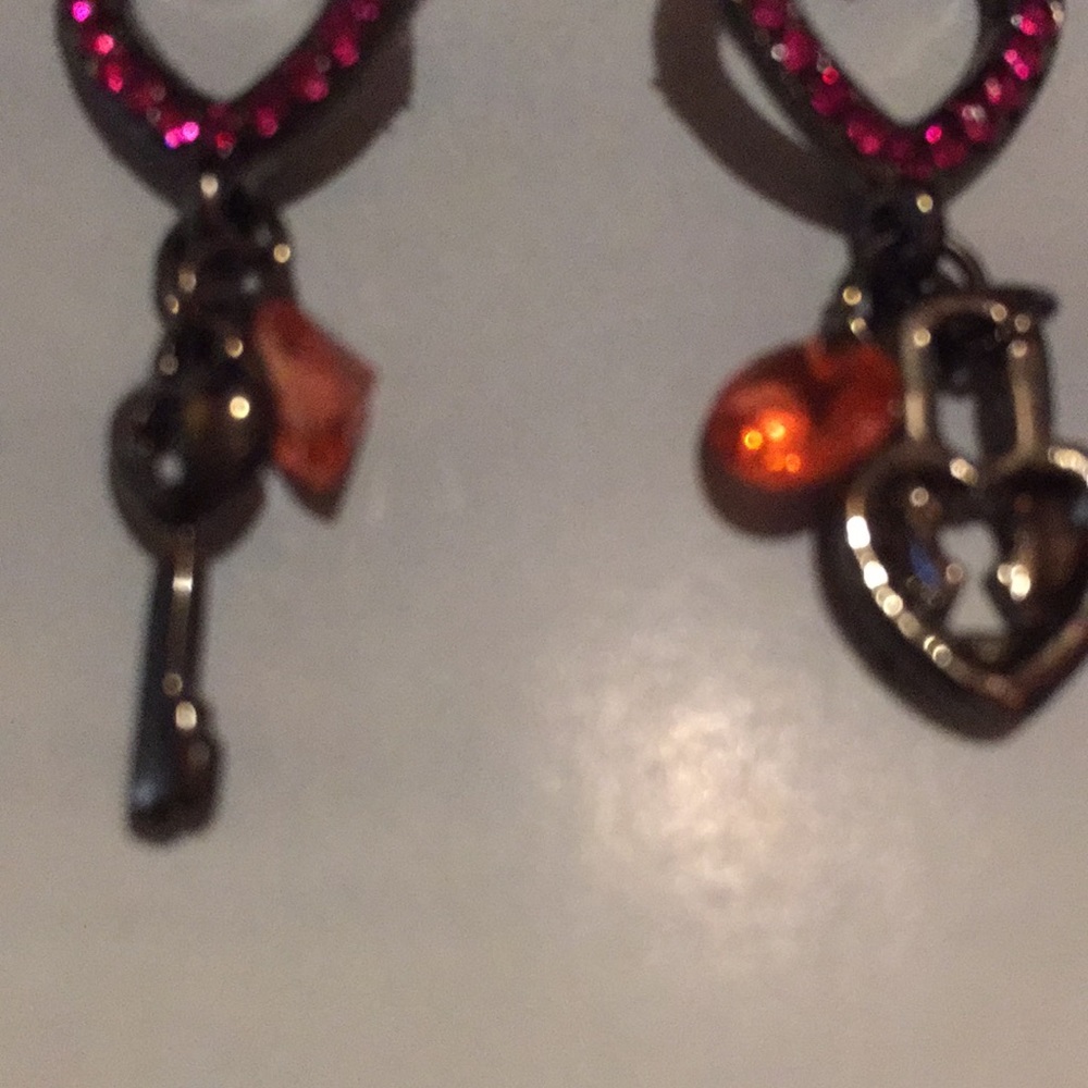 EARRINGS - Picture 10 of 11